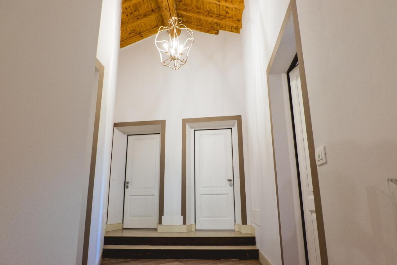 Villa Colli Storici Desenzano del Garda Luaran gambar