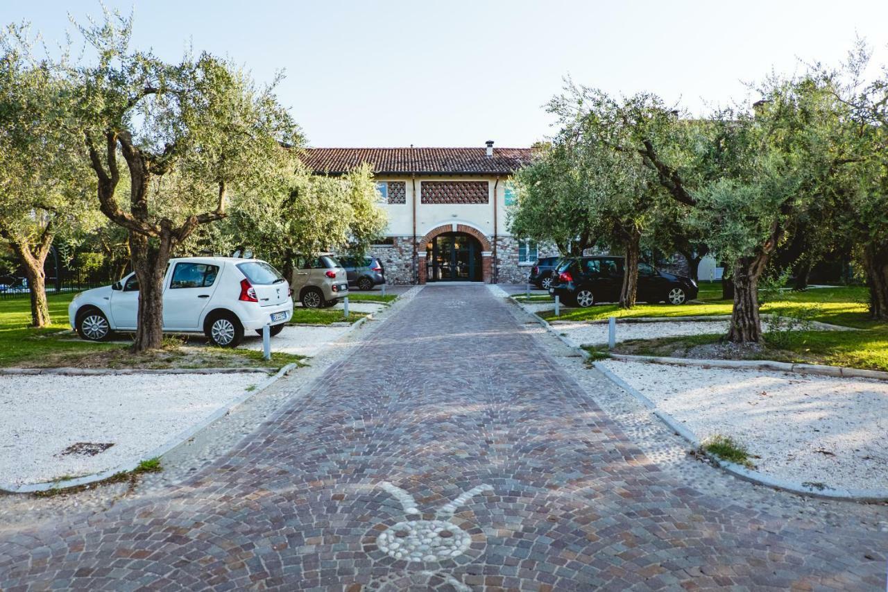 Villa Colli Storici Desenzano del Garda Luaran gambar